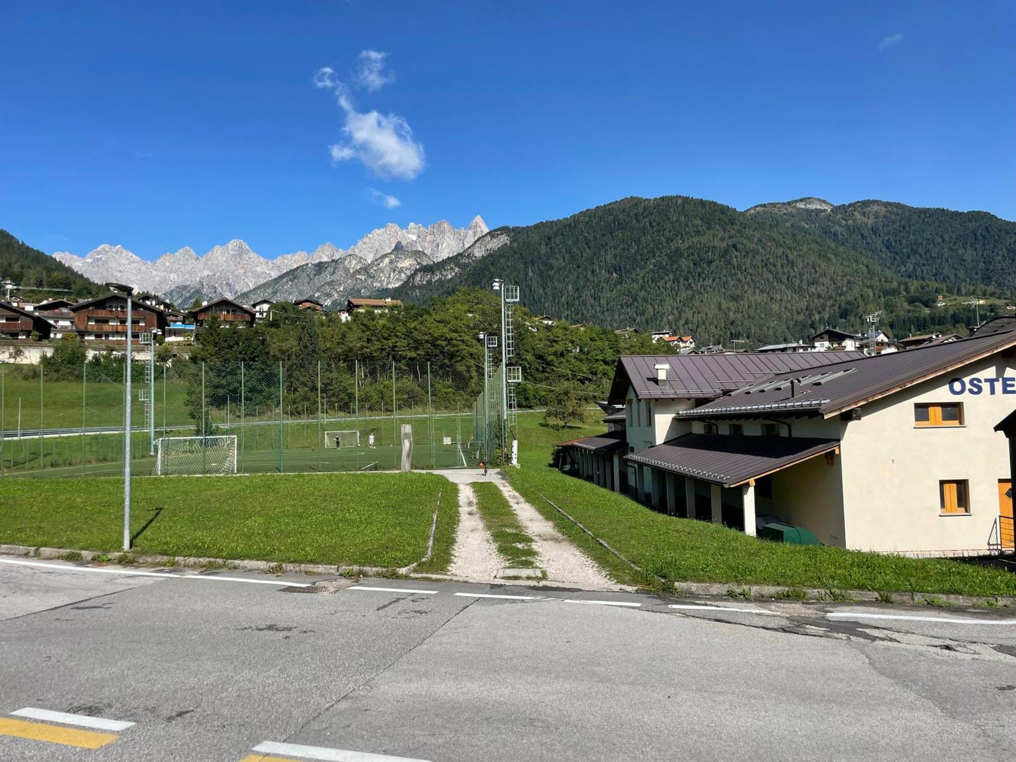 Lunga Via Delle Dolomiti Hotel Calalzo di Cadore Kültér fotó